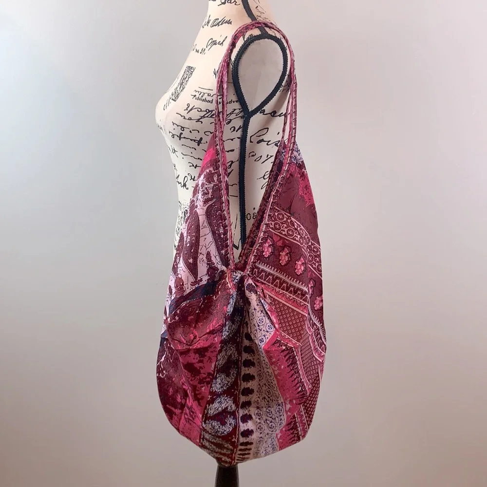 Good Vibrations Bohemian Inspired Hobo Bag NWT